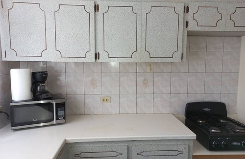 Brewers Bay Apartamento | #2/3 One Bedroom in Shared 3-Bedrooms Apartment, splendid sea view