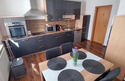 Nord-Holland Casa | 2-3 Personenzimmer - Familienzimmer mit King Size Bett und Gemeinschaftsbad und -Küche