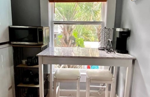 Historic Old Northeast Apartamento | (2) 320 Unit#2 · Downtown St. Pete/Historic Old NE #2 - Getaway