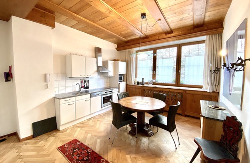 Telfes im Stubai Apartamento | Casa de vacaciones con ambiente de caza con piscina, jardín, se admiten mascotas