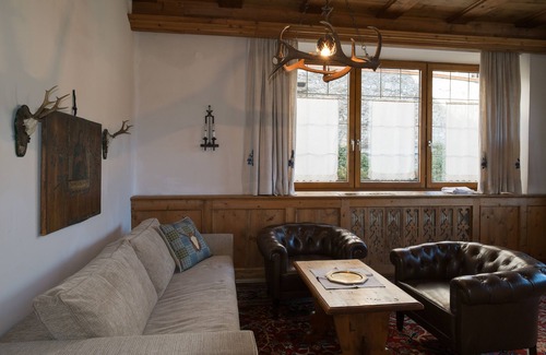 Telfes im Stubai Apartamento | Casa de vacaciones con ambiente de caza con piscina, jardín, se admiten mascotas