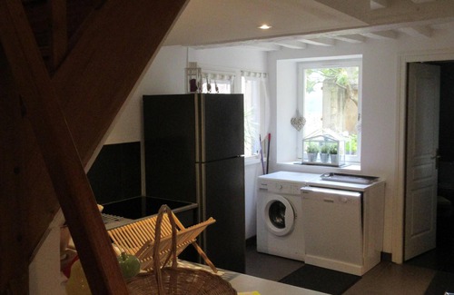 Bayeux Apartamento | 2/4 personas en el corazón de Bayeux con un pequeño jardín privado.