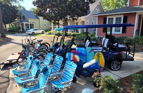 Laurel Grove Casa | 2 - 6 Seater Golf Carts, 5 Adult 2 Kid Bikes, 6 Beach Chairs, Picturesque Views!