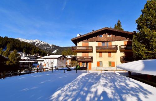 Palu Apartamento | 2 Abeti Mansarda