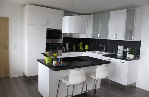 Uehlingen-Birkendorf Apartamento | 2 departamentos , nueva, moderna, familiar, sin barreras, gran terraza orientada al sur