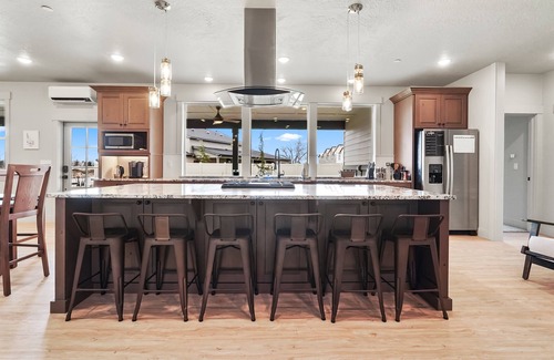 Caldwell Casa | 2 Barndos|Family Reunion|Sport Teams|RV Options|Pickleball|Corporate Functions