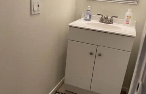 Riverside Apartamento | 2 bd hidden gem+private backyard