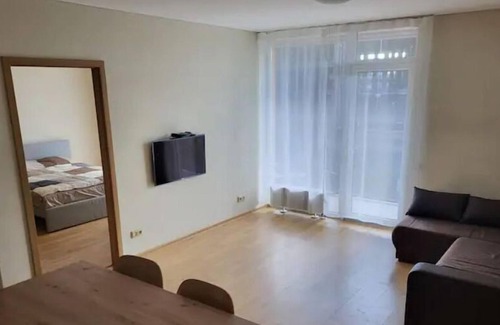 Vidzeme Suburb Apartamento | 2-BDR, modern area Jauna Teika, self check-in