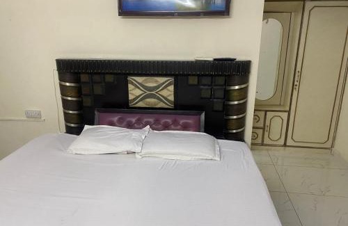 Mohali Apartamento | 2 BDRM APARTMENT with Kitchen and AC, Parking