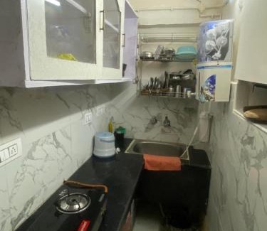 Mohali Apartamento | 2 BDRM APARTMENT with Kitchen and AC, Parking