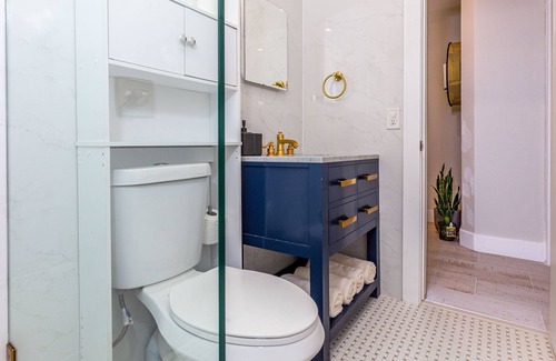 Surfside Condominio | 2 Bdrm Beach Condo