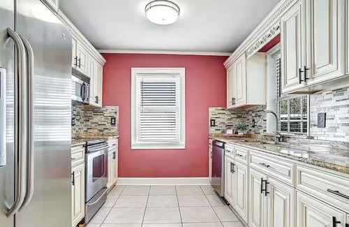 Port Wentworth Casa | 2-bdrm Bungalow 15 min from Downtown w/ WiFi, Central Air