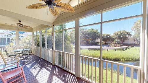 Litchfield by the Sea Casa | 2 Bdrm Lakeside Villa Scenic View With Amenities