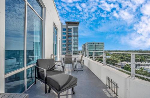 South Eola Apartamento | 2 Bdrm Penthouse with Billiards