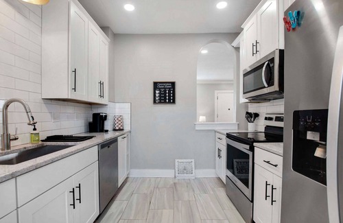College Hill Casa | 2 Bed 1 Bath Property in College Hill with Garage!