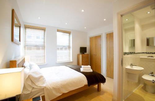 Newbury Apartamento | 2 bed 2 bath at Pelican Hse in Newbury - FREE secure, allocated parking