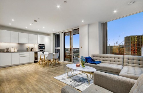 Vauxhall Apartamento | 2 Bed 2 Bath Next to Nine Elms Station - Zone 1