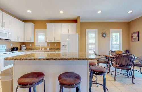 Emerald Waters Village Casa | 2 Bed 2 Bath Vacation home in Destin