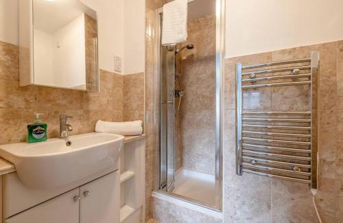 George Green Apartamento | 2 BED 2 BATH with PARKING NEAR PINEWOOD/WEXHAM HOSPITAL