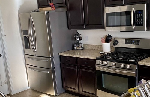 St. John Casa | 2 Bed, 2 Full Baths Ranch Townhome Near Chicago
