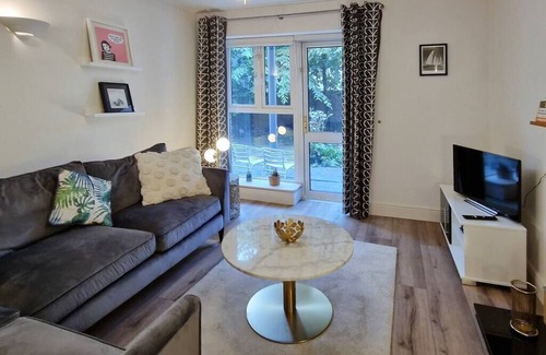 Ballsbridge Apartamento | 2 Bed Apartment in Leafy Sandymount, Dublin 4
