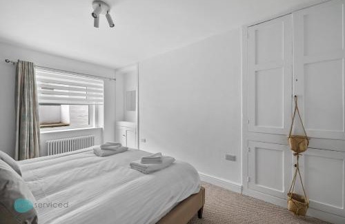 Barbican Casa | 2 Bed - Apartment No. 1 Windsor Villas