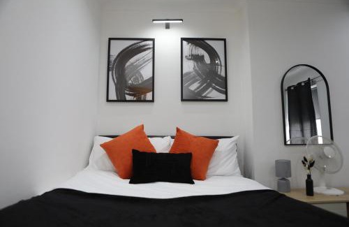 Adamsdown Apartamento | 2-Bed Apartment with Rooftop Garden in Prime Cardiff City Location