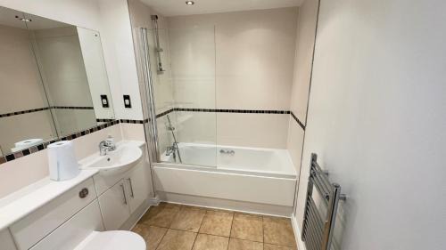 Camden Town with Primrose Hill Apartamento | 2-Bed Apt Sleeps 7 5 mins to Camden Market