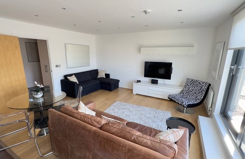 Camden Town with Primrose Hill Apartamento | 2-bed Apt, Sleeps 7, 5 Mins to Camden Market