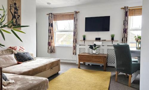 Huntingdon Apartamento | 2 bed apt w/private parking close to town centre