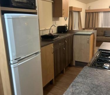 Clacton-on-Sea Otro | 2 bed caravan seawick hoilday Park