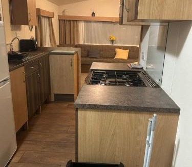 Clacton-on-Sea Otro | 2 bed caravan seawick hoilday Park