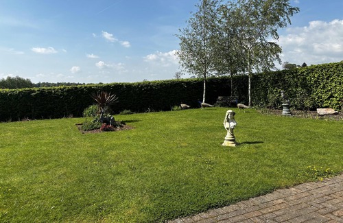 Cullompton Chalet De Esquí | 2 Bed Chalet on working farm