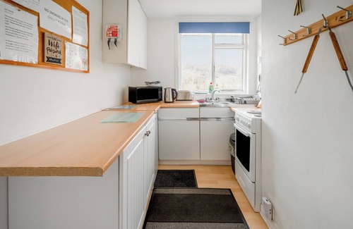 Contin Chalet De Esquí | Cozy Chalet in Strathpeffer Highlands, river views