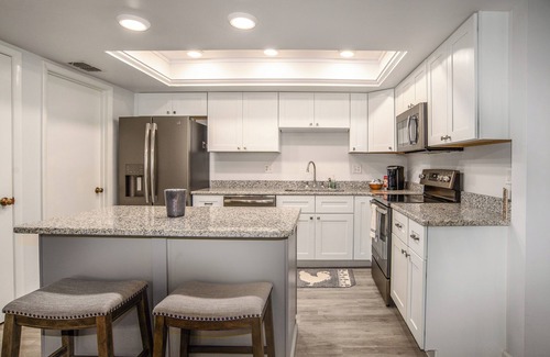 Nichols Condominio | 2 Bed Condo w/Pool 1 hr to Theme Parks and Beaches