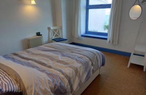 Appledore Casa | 2 Bed cottage in a fantastic sea front setting