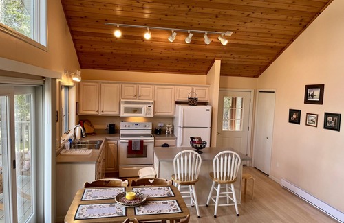 Beaver Island Cabaña | 2-bed cottage on Cable's Bay with private beach