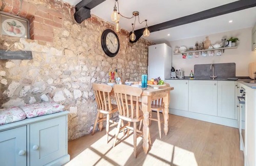 Great Snoring Cabaña | Acogedora cabaña de 2 camas, perfecta para amigos, familiares y compañeros peludos
