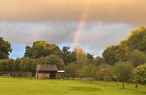 Wimborne Saint Giles Casa | 2 Bed Countryside Retreat in Dorset Includes a private Hot Tub and cosy wood burner