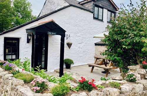 Saint Breward Cabaña | Hallagenna Farmhouse, Old Brock Cottage