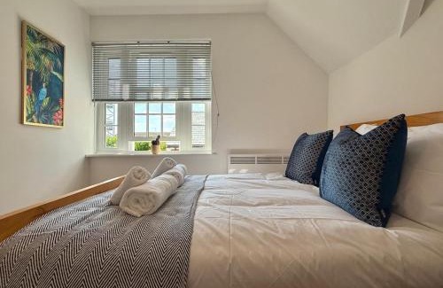 Moffat Apartamento | 2 bed Elegant Flat in Stansted with parking
