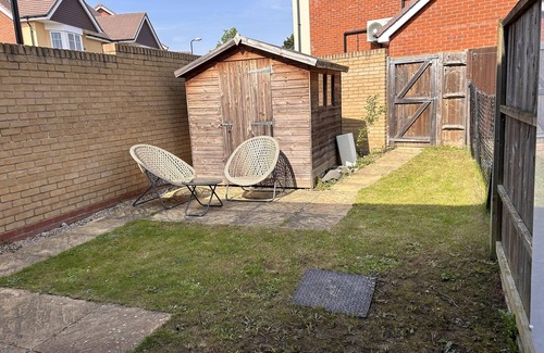 Slough Casa | 2 Bed End Terrace M4 M25 Heathrow Windsor & London