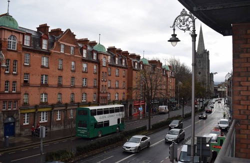The Liberties Apartamento | 2 Bed Historical Christchurch With Parking