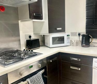 Welford Casa | 2 Bed House, DMU, Exclusive Area, Central Location