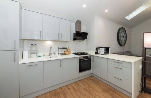 Reading Casa | 2-Bed House in Reading-Near town-Sleeps 4