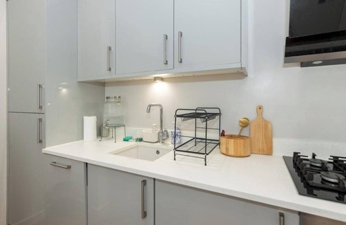 Reading Casa | 2-Bed House in Reading-Near town-Sleeps 4