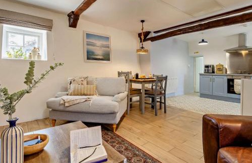 Pennant Casa | 2 Bed in Aberaeron 96072