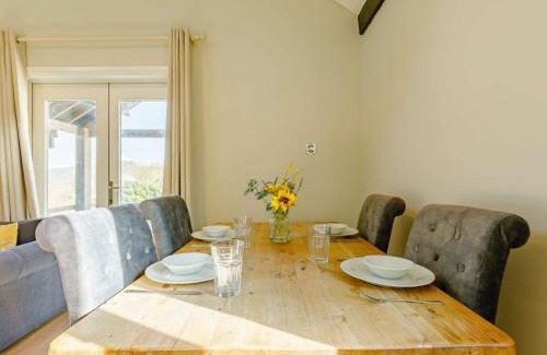 Kingswear Casa | 2 Bed in Barnstaple 09089