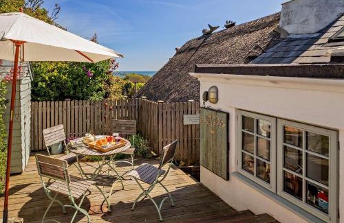 Chillington Casa | 2 Bed in Beesands 56702