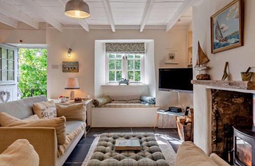 Chillington Casa | 2 Bed in Beesands 56702